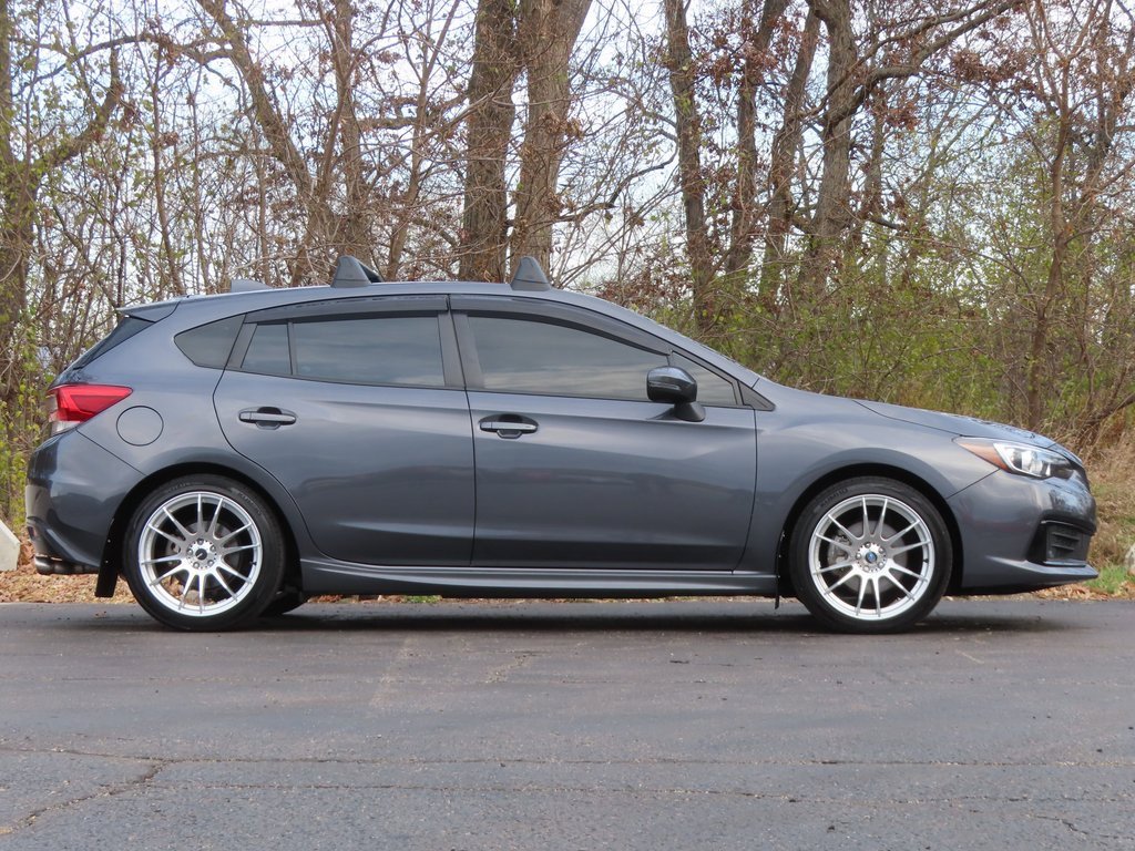 Used 2023 Subaru Impreza 2.0i Sport image 2