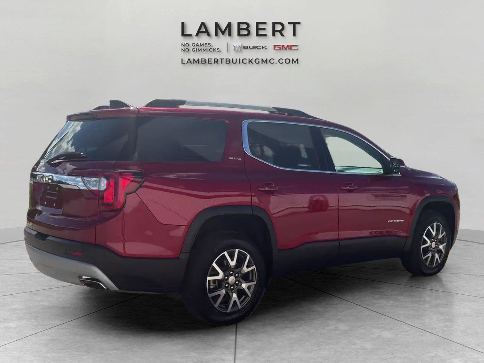 Used 2023 GMC Acadia SLE w/ Driver Convenience Package FWD image 5