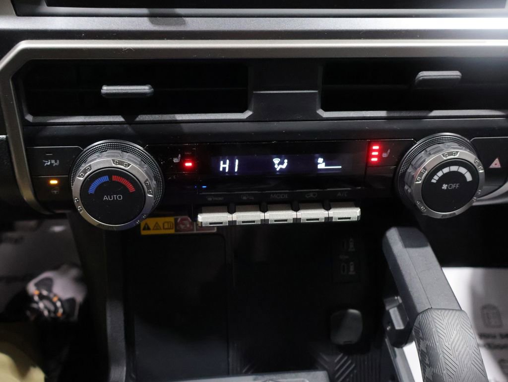 Used 2025 Toyota 4Runner TRD Off-Road image 30