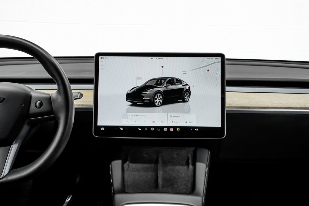 Used 2023 Tesla Model Y Long Range image 25