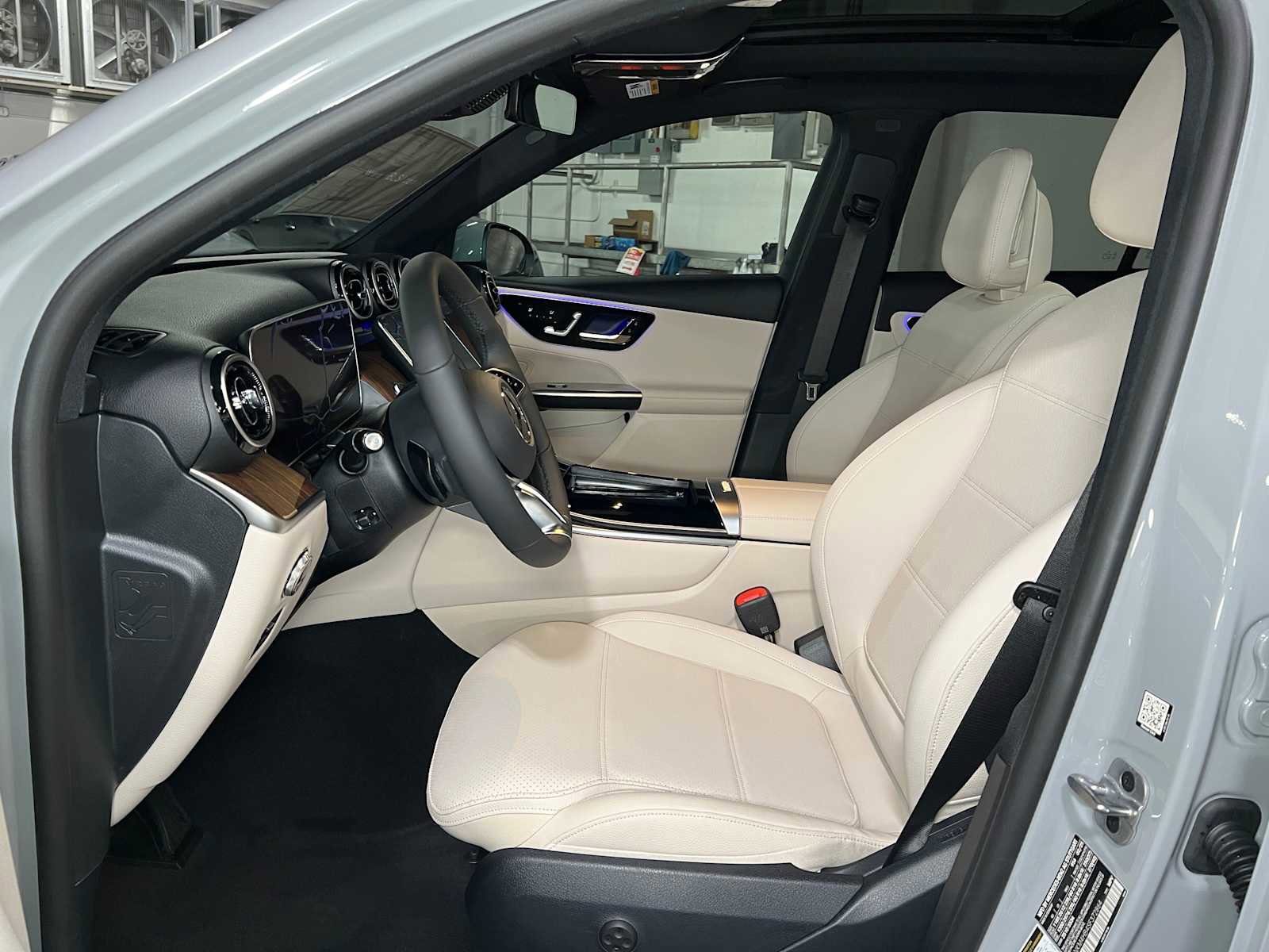 New 2025 Mercedes-Benz GLC 300 4MATIC image 20