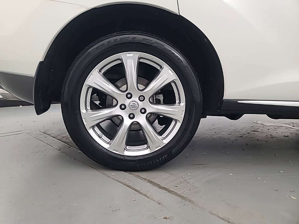 Used 2014 Nissan Murano LE w/ Platinum Edition Package AWD/4WD image 9