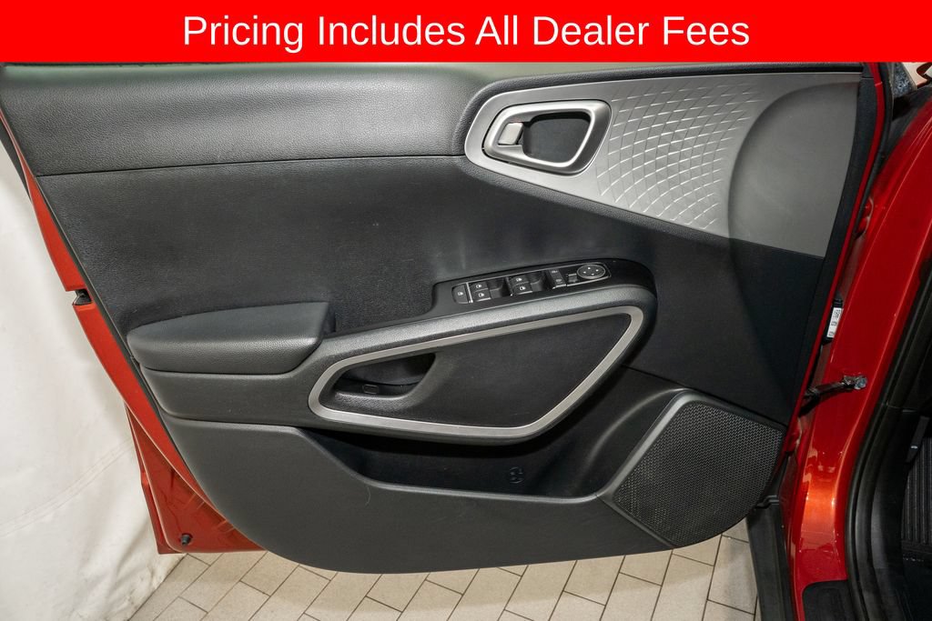 Used 2022 Kia Soul LX w/ Technology Package FWD image 10
