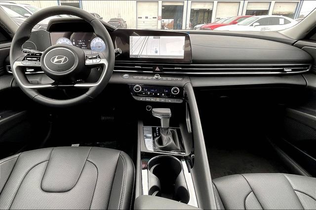 New 2026 Hyundai Elantra Limited image 5
