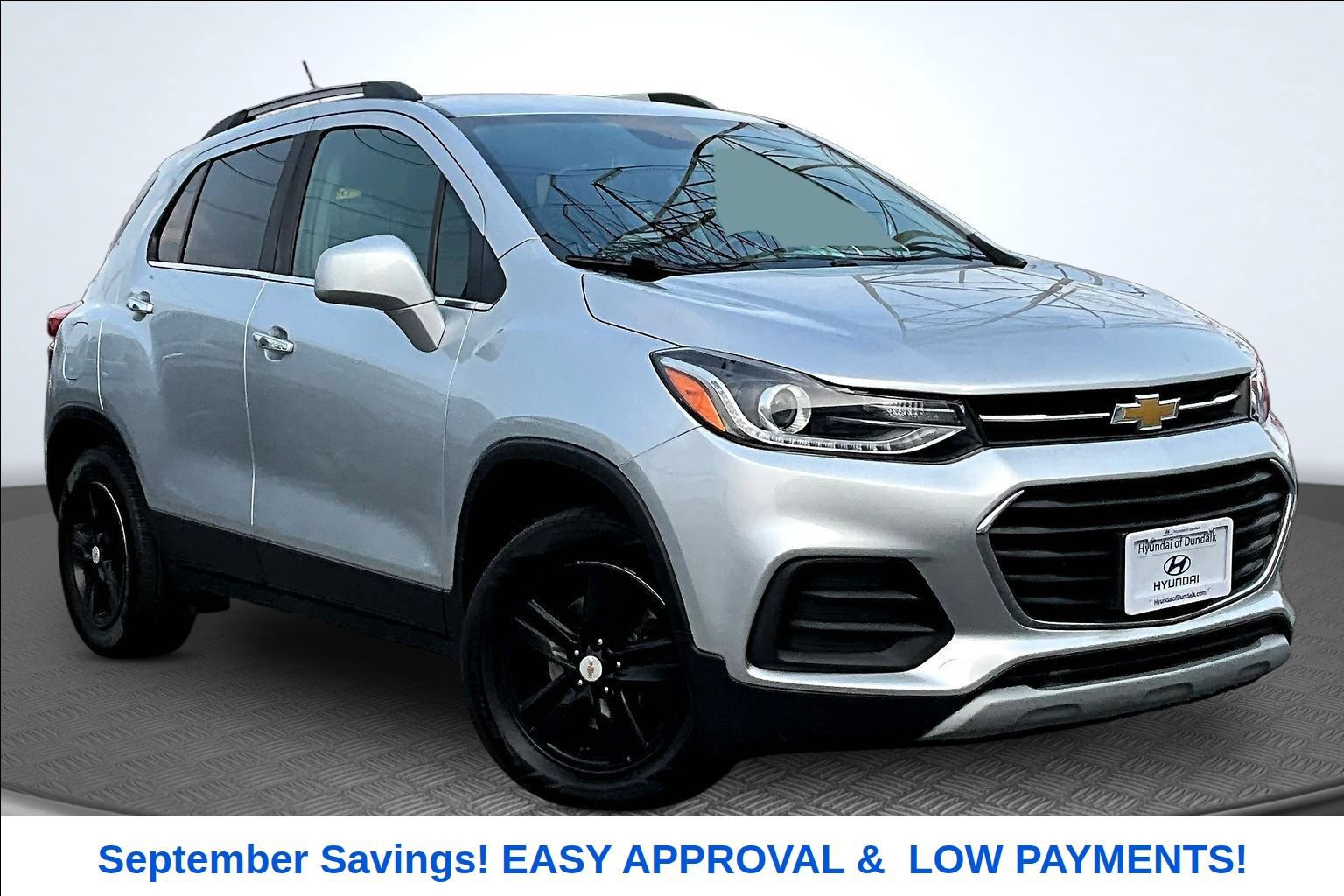 Used 2018 Chevrolet Trax LT w/ LT Convenience Package FWD image 2