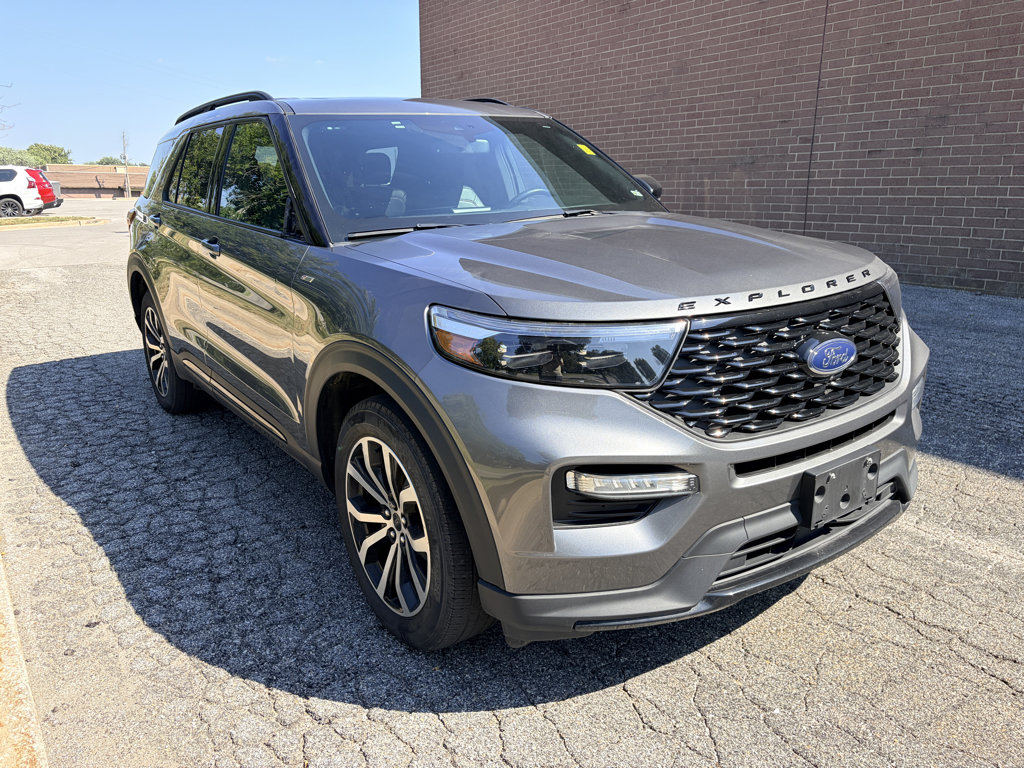 Used 2023 Ford Explorer ST-Line w/ Class IV Trailer Tow Package AWD/4WD image 7