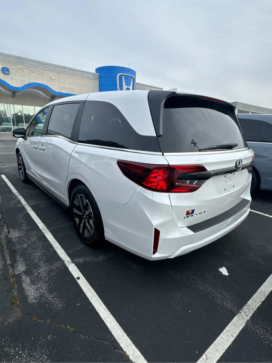 New 2027 Honda Odyssey EX-L image 15
