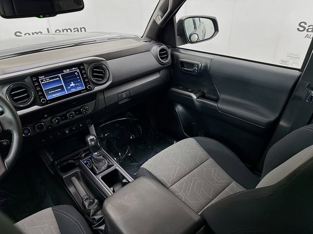 Used 2020 Toyota Tacoma TRD Off-Road image 21