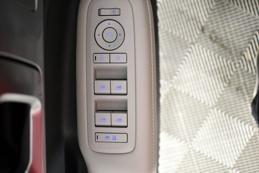 Used 2024 Hyundai Santa Fe Calligraphy image 12