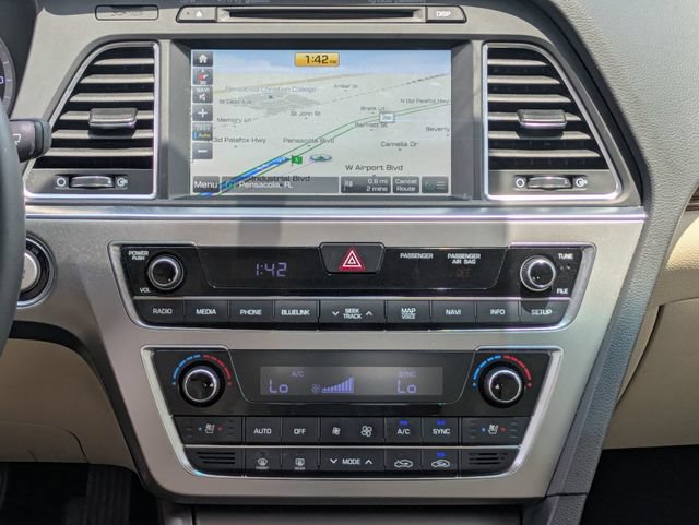 Used 2017 Hyundai Sonata Limited w/ Tech Package 03 FWD image 27