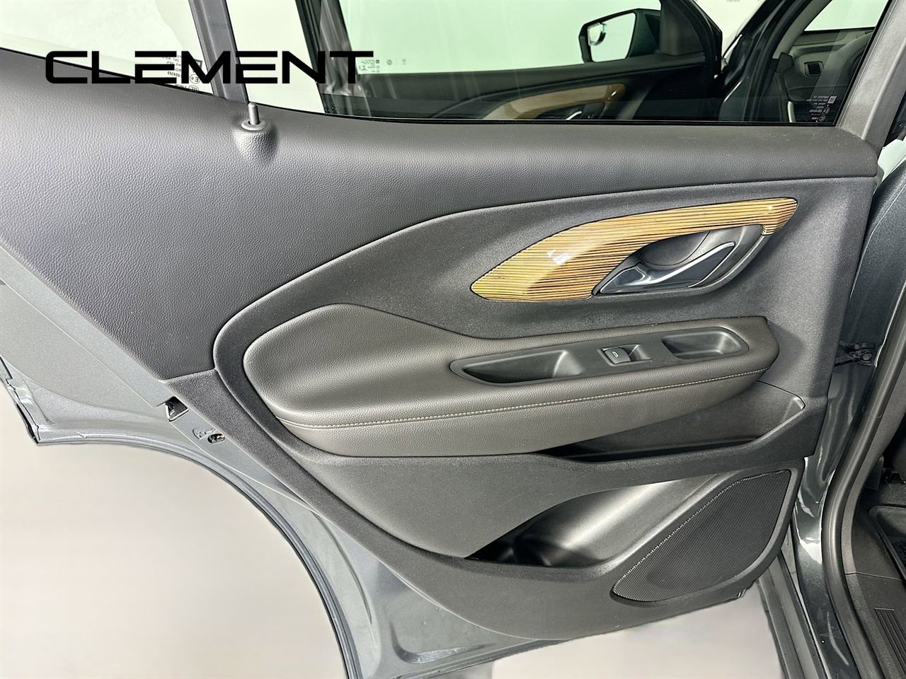 Used 2021 GMC Terrain SLE w/ Driver Convenience Package image 30