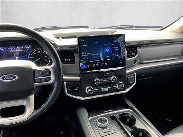 Used 2023 Ford Expedition Max XLT image 6