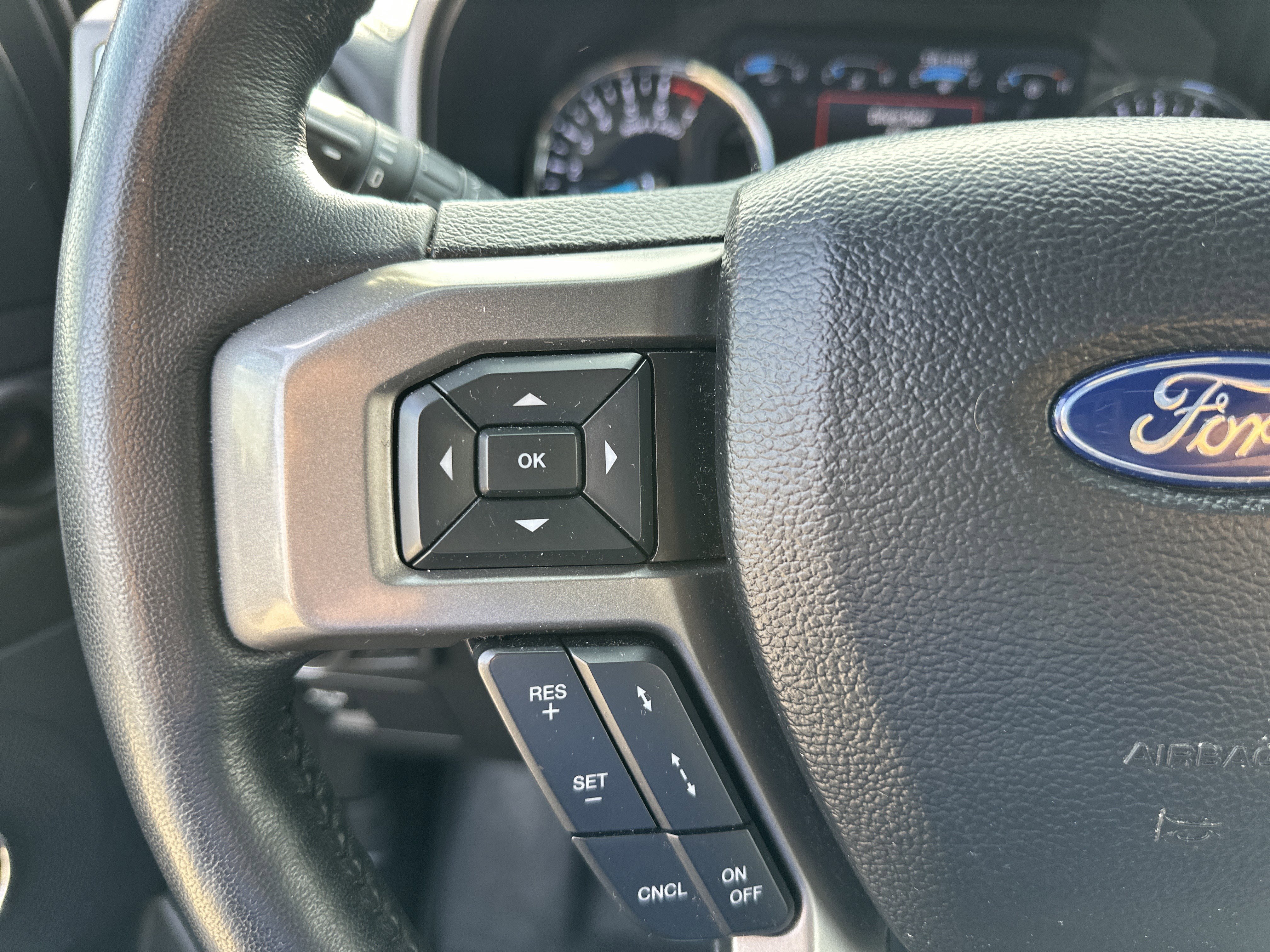 Used 2021 Ford Expedition XLT image 28