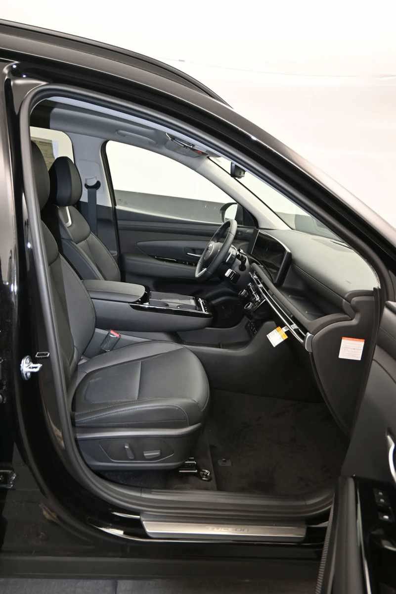 New 2026 Hyundai Tucson Limited AWD/4WD image 11