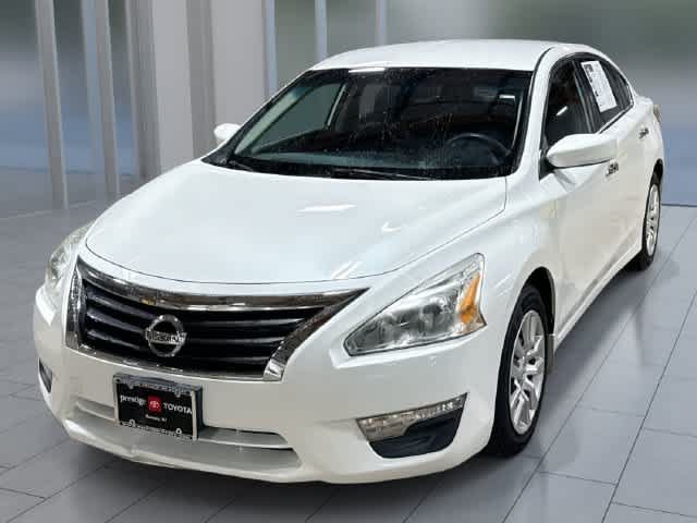 Used 2015 Nissan Altima 2.5 S w/ Power Driver Seat Package FWD image 1
