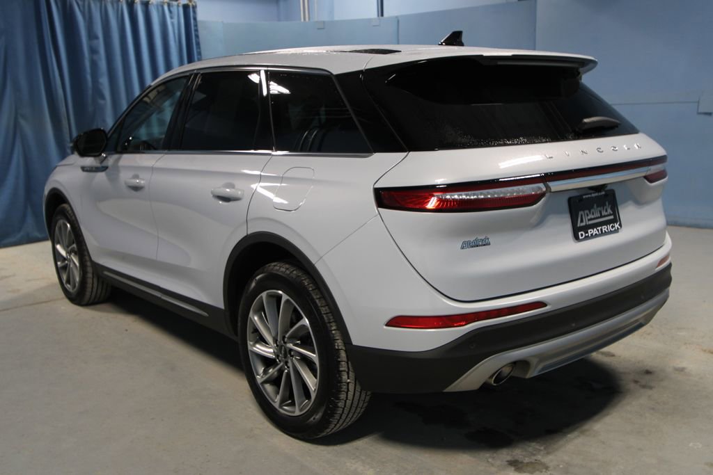 Used 2025 Lincoln Corsair AWD w/ Equipment Group 101A image 27