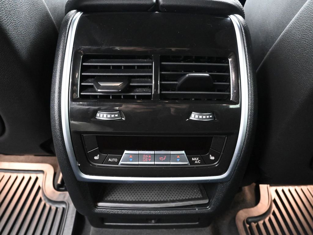 Used 2023 BMW X5 xDrive40i w/ Premium Package image 16