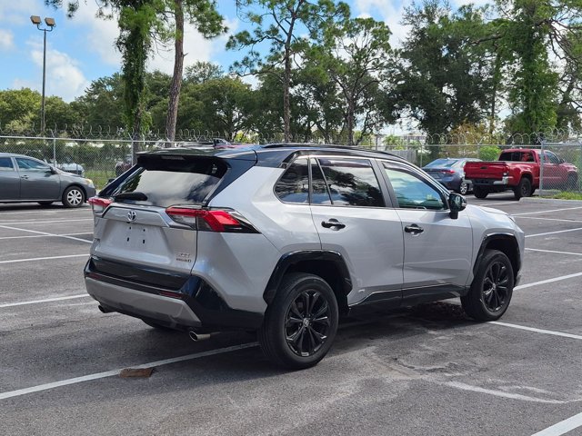 Used 2023 Toyota RAV4 XSE AWD/4WD image 5