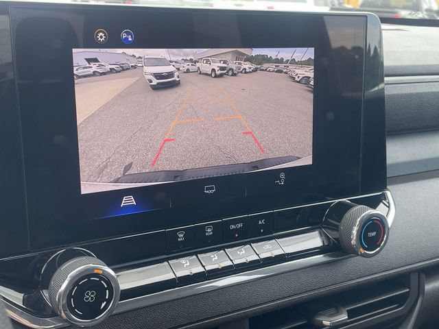Used 2024 Chevrolet Colorado Trail Boss w/ Advanced Trailering Package AWD/4WD image 18