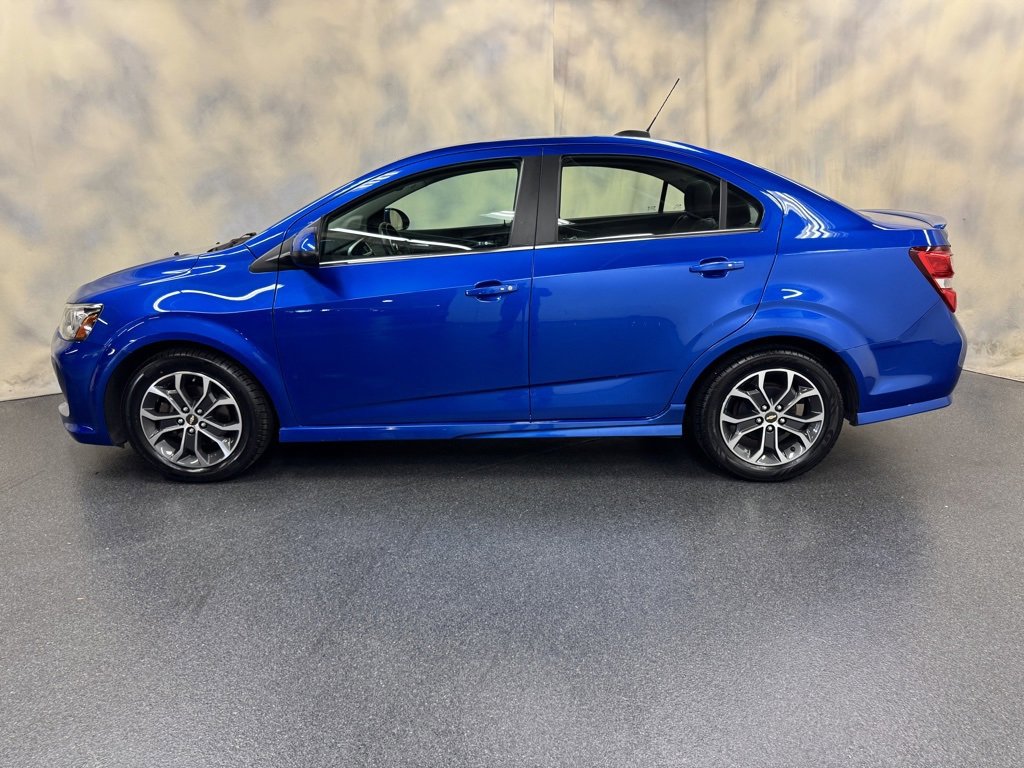 Used 2017 Chevrolet Sonic LT w/ Convenience Package image 3