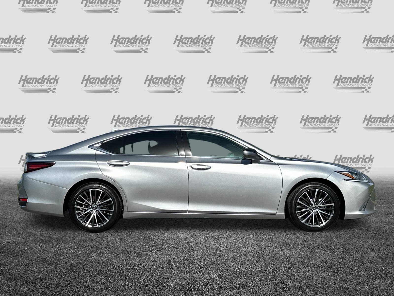 Certified 2025 Lexus ES 300h w/ Premium Package image 3