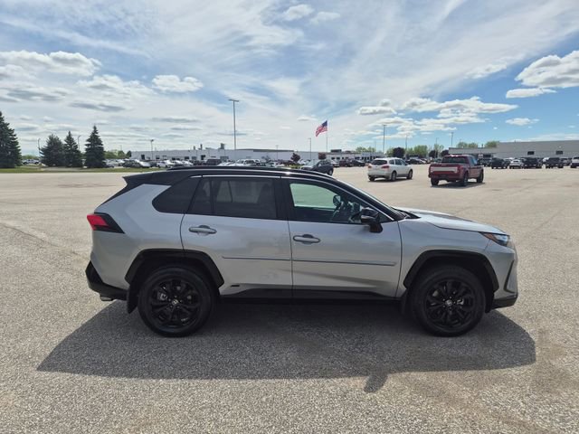 Used 2024 Toyota RAV4 XSE w/ Weather Package AWD/4WD image 4