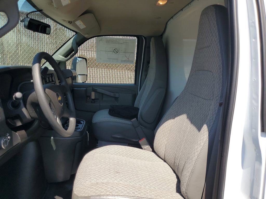 New 2026 Chevrolet Express 3500 w/ Power Convenience Package image 13