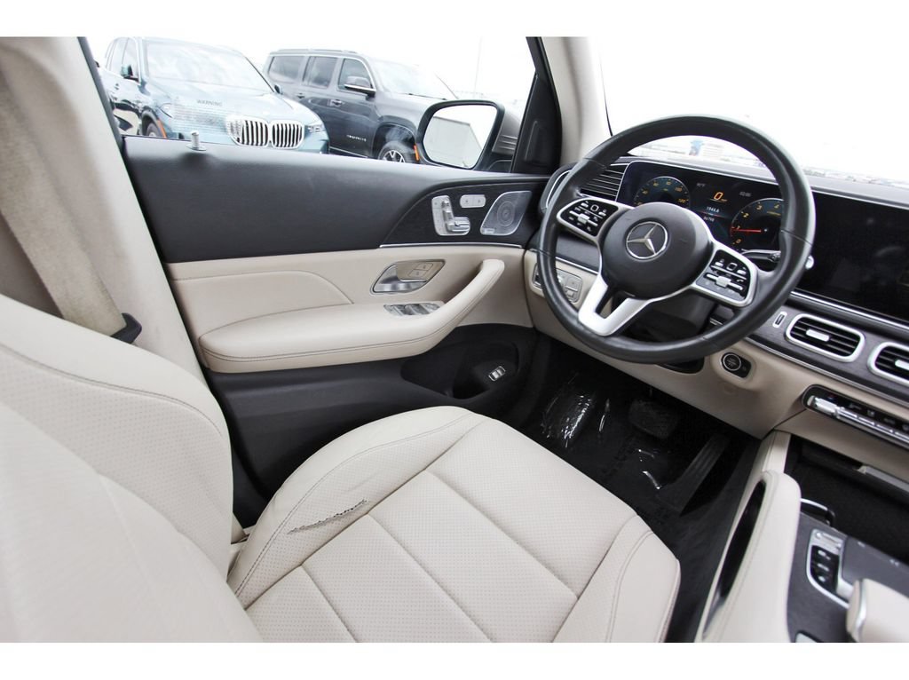 Used 2020 Mercedes-Benz GLS 450 4MATIC image 8