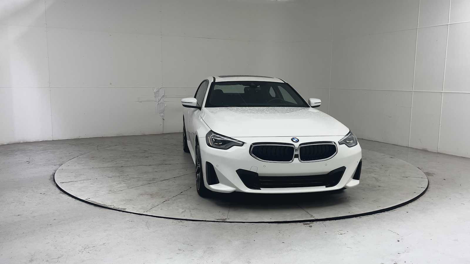 Used 2023 BMW 230i xDrive Coupe w/ Premium Package AWD/4WD image 7