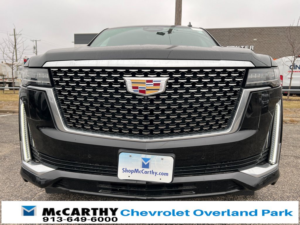 Used 2022 Cadillac Escalade Premium Luxury w/ Performance Package image 5