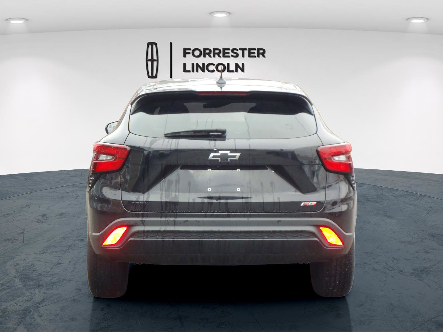 Used 2024 Chevrolet Trax RS image 4