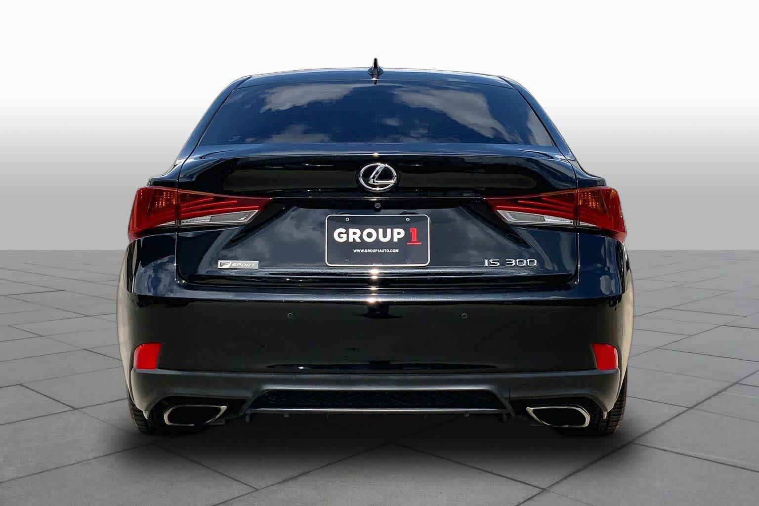 Used 2019 Lexus IS 300 F Sport w/ F Sport Package RWD image 5