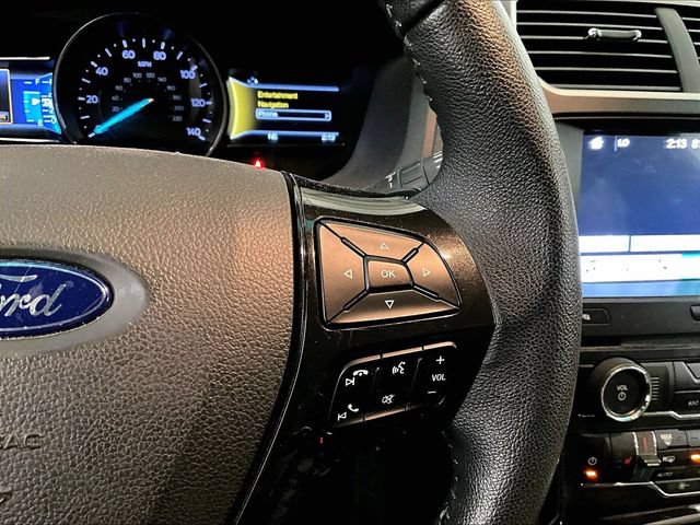 Used 2017 Ford Explorer XLT w/ Equipment Group 202A AWD/4WD image 19