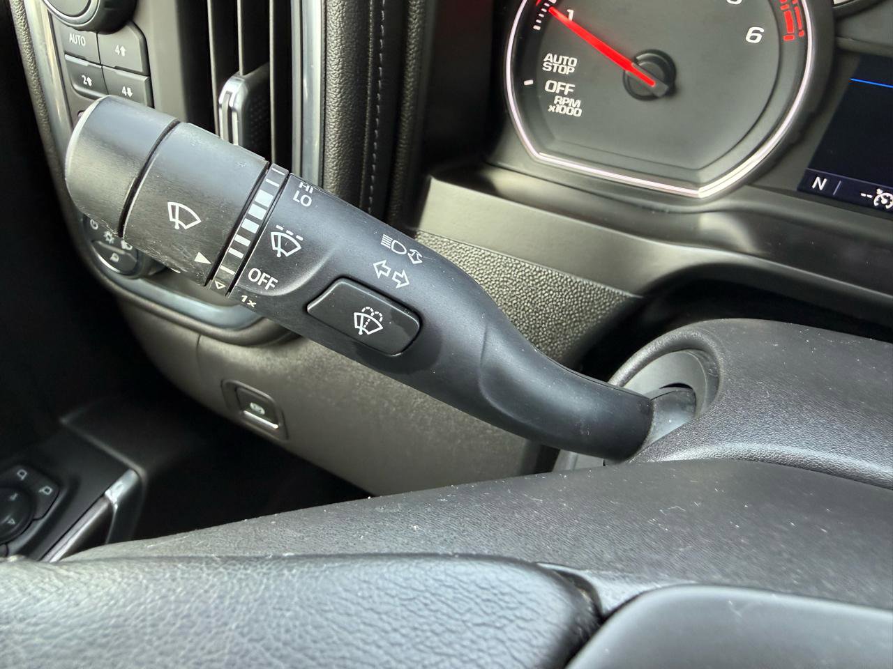 Used 2021 Chevrolet Silverado 1500 LTZ AWD/4WD image 25