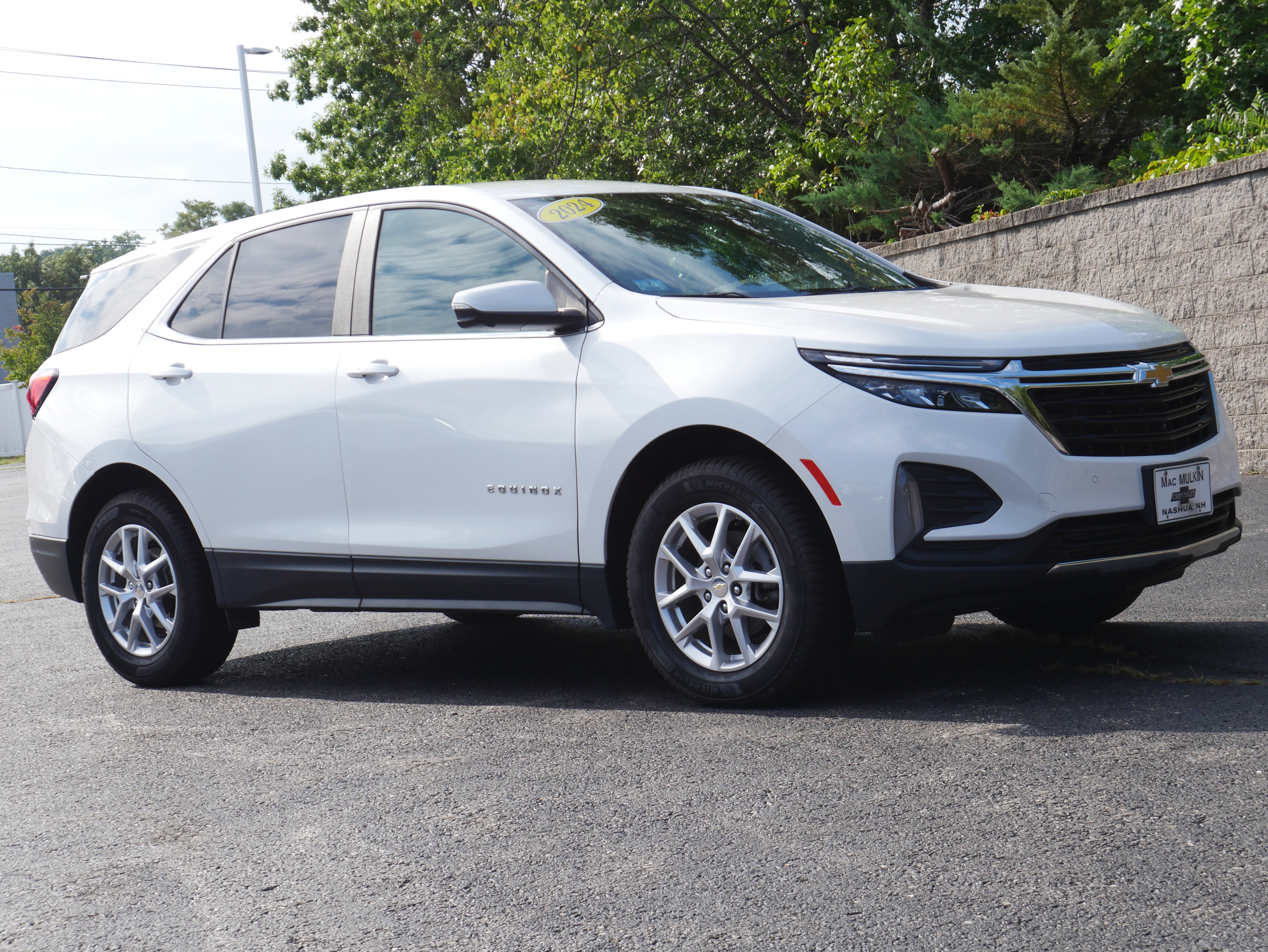 Certified 2024 Chevrolet Equinox LT AWD/4WD image 9