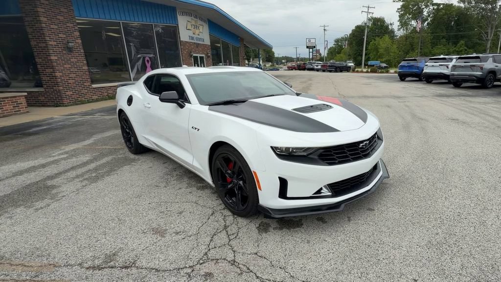 Used 2023 Chevrolet Camaro LT RWD image 2
