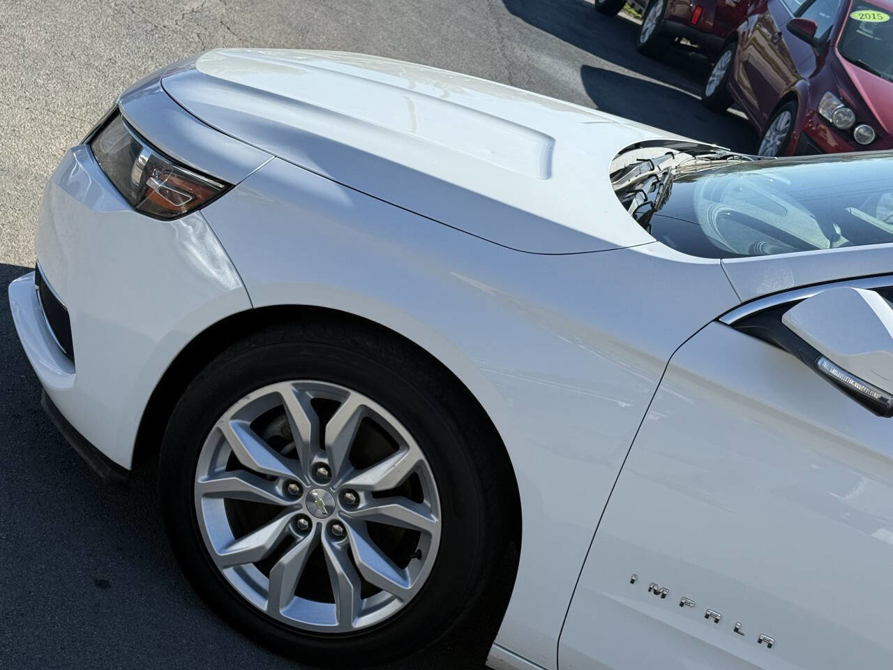 Used 2016 Chevrolet Impala LT FWD image 3