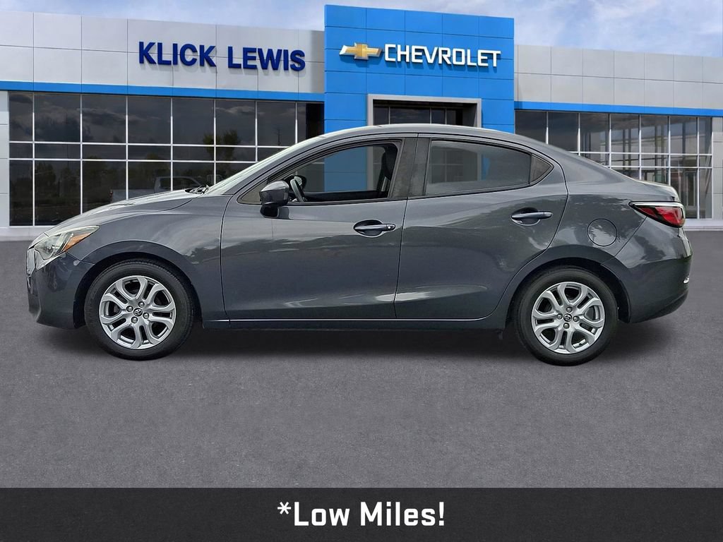 Used 2017 Toyota Yaris iA FWD image 4