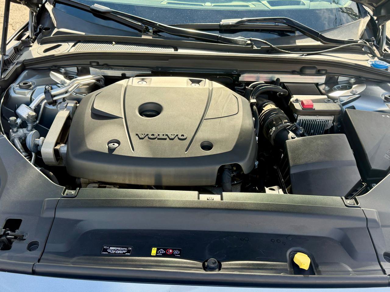 Used 2020 Volvo V90 T6 Cross Country AWD/4WD image 39