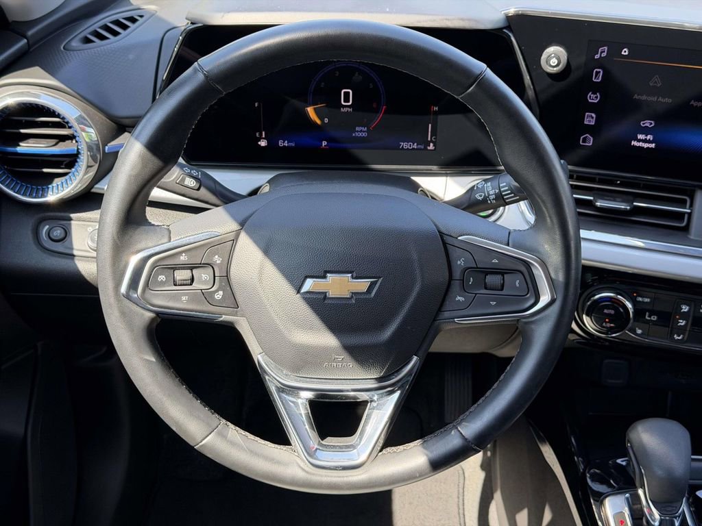 Used 2026 Chevrolet Trax LT w/ Driver Confidence Package FWD image 14