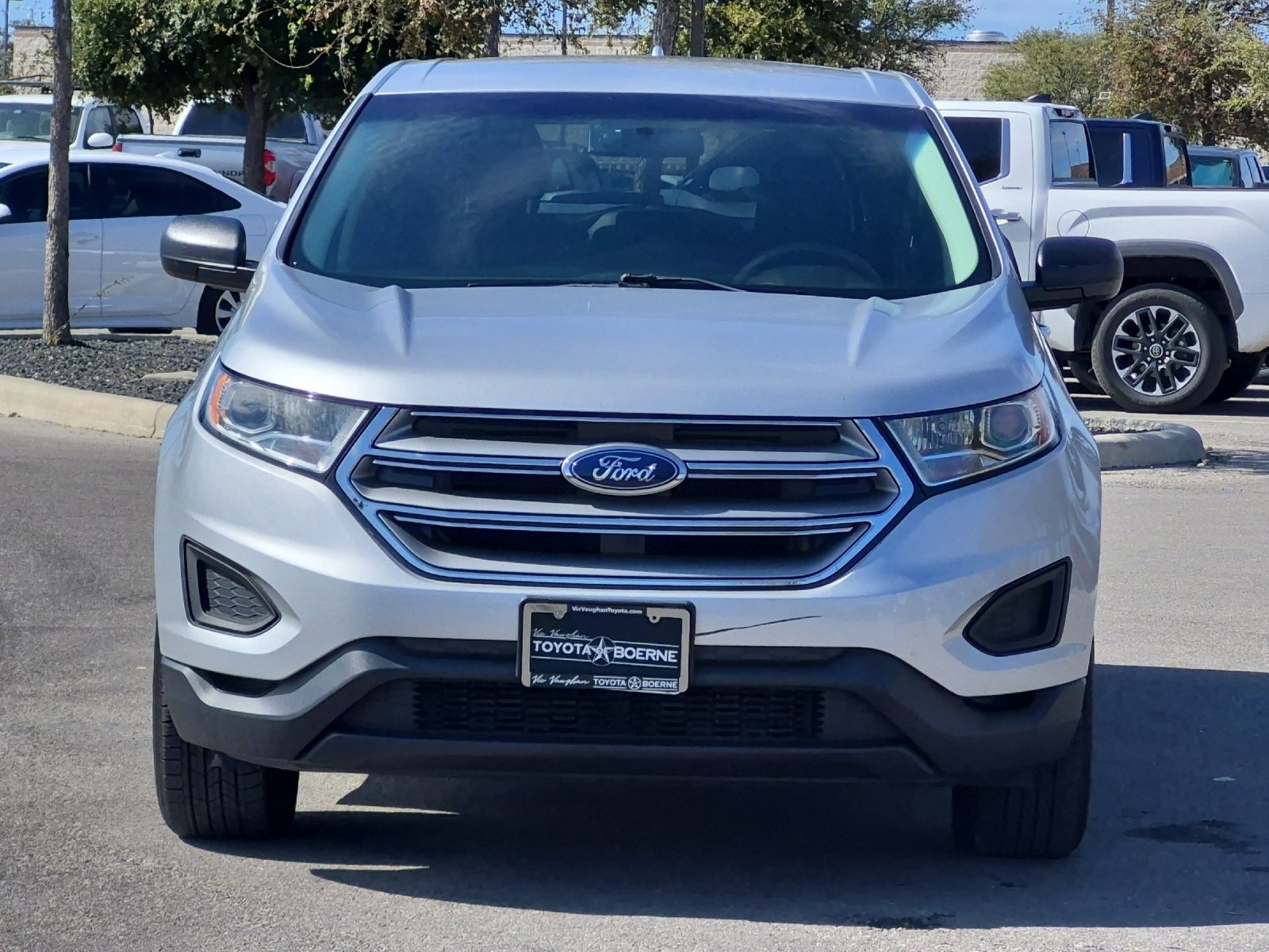 Used 2017 Ford Edge SE FWD image 8