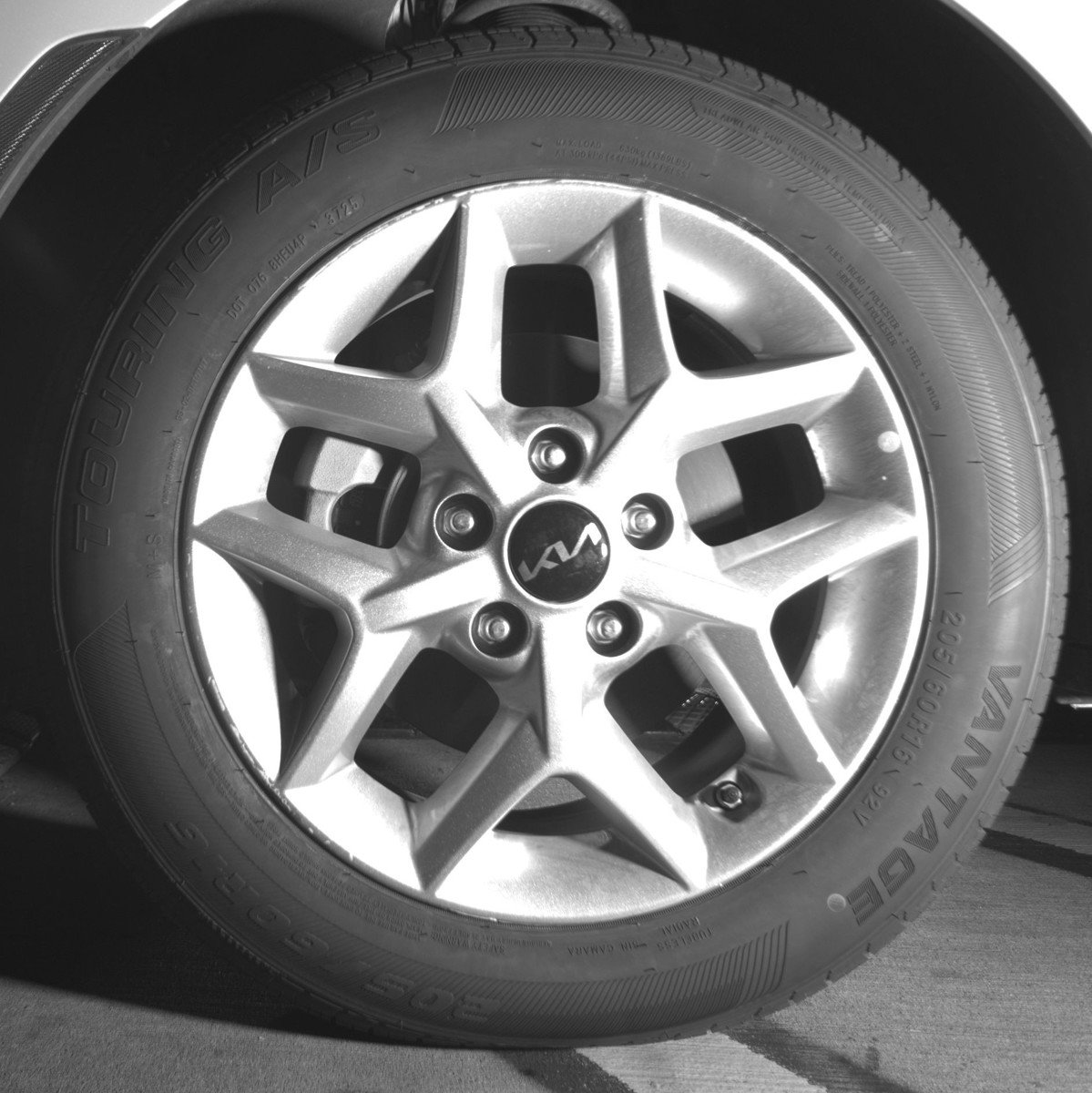 Used 2025 Kia Soul LX w/ LX Technology Package FWD image 12