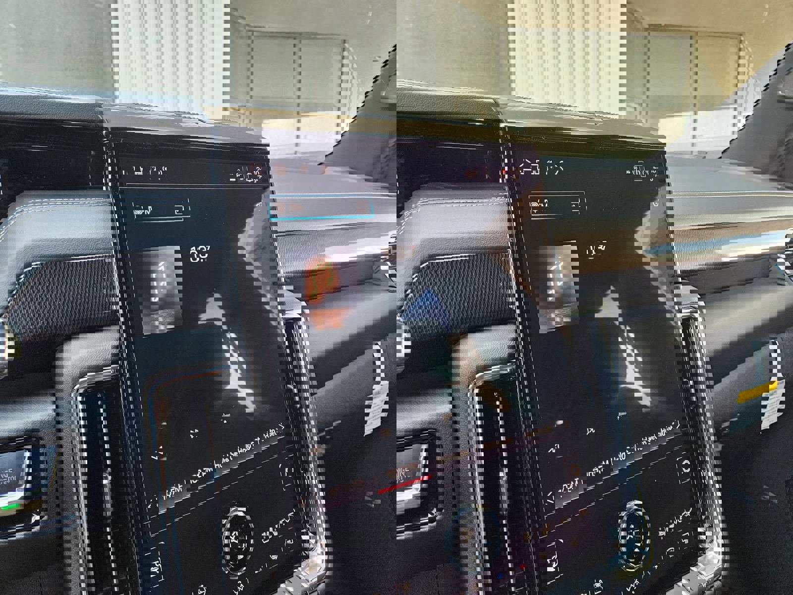 New 2026 GMC Yukon XL Elevation w/ Elevation Premium Package image 18