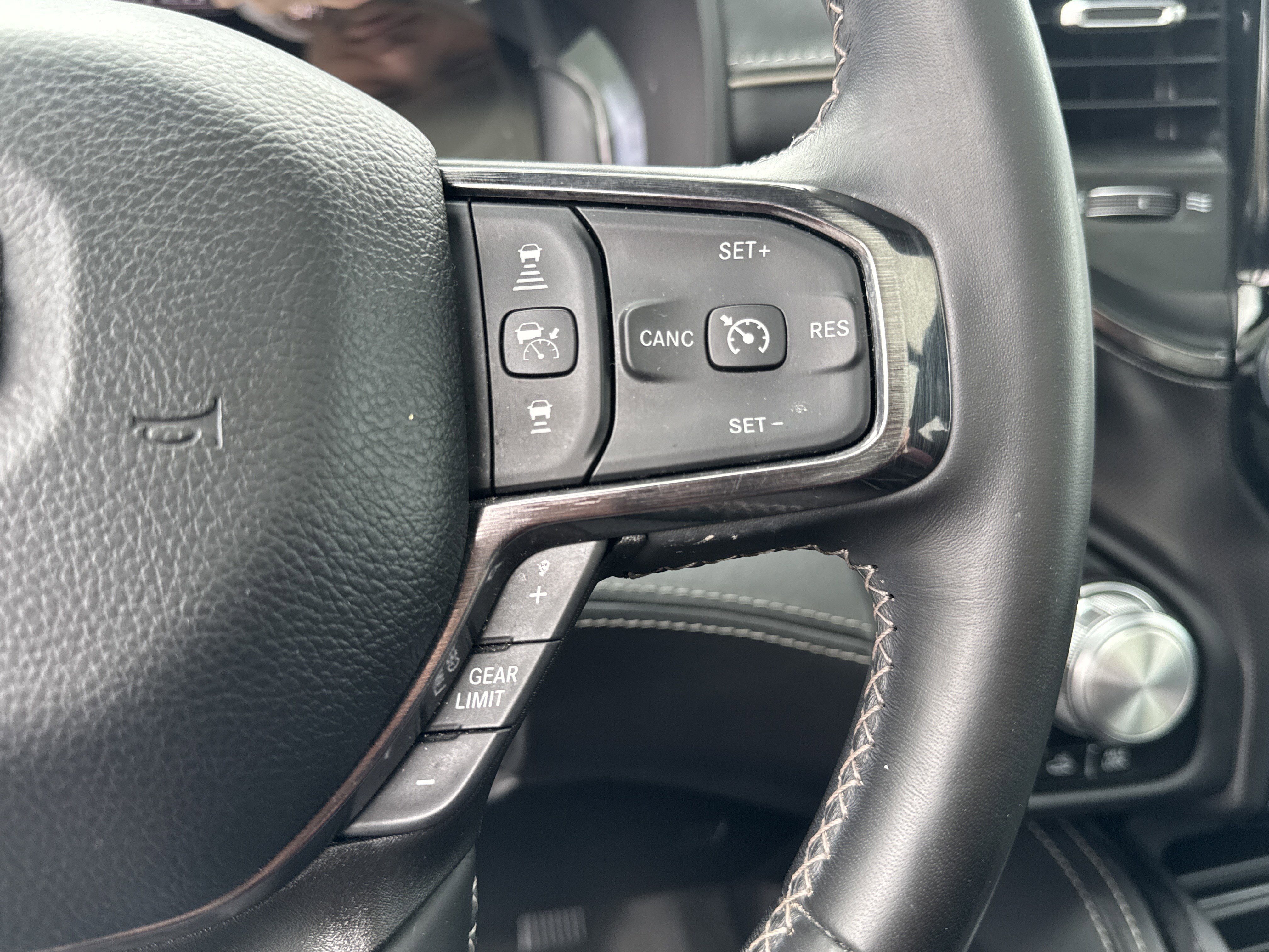 Used 2023 RAM 1500 Limited image 17