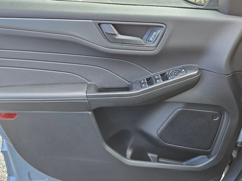 New 2026 Ford Escape Active w/ Cold Weather Package FWD image 25