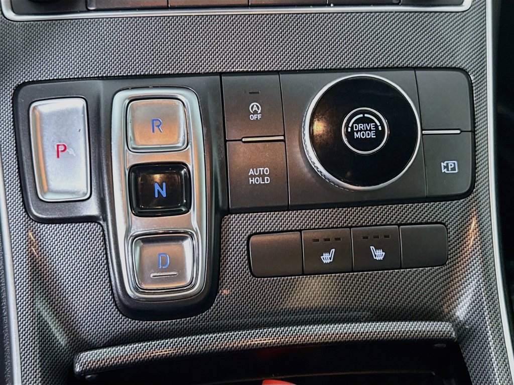 Used 2022 Hyundai Santa Fe SEL FWD image 19