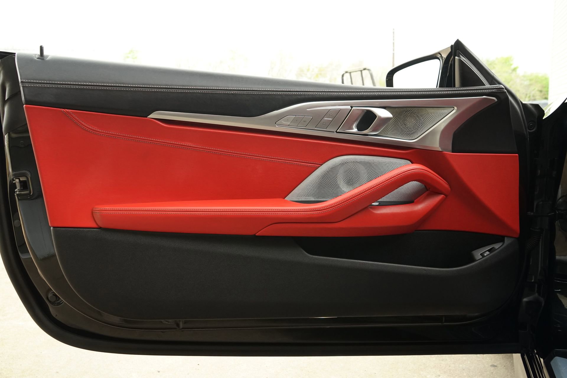 Used 2023 BMW M850i xDrive Coupe image 24