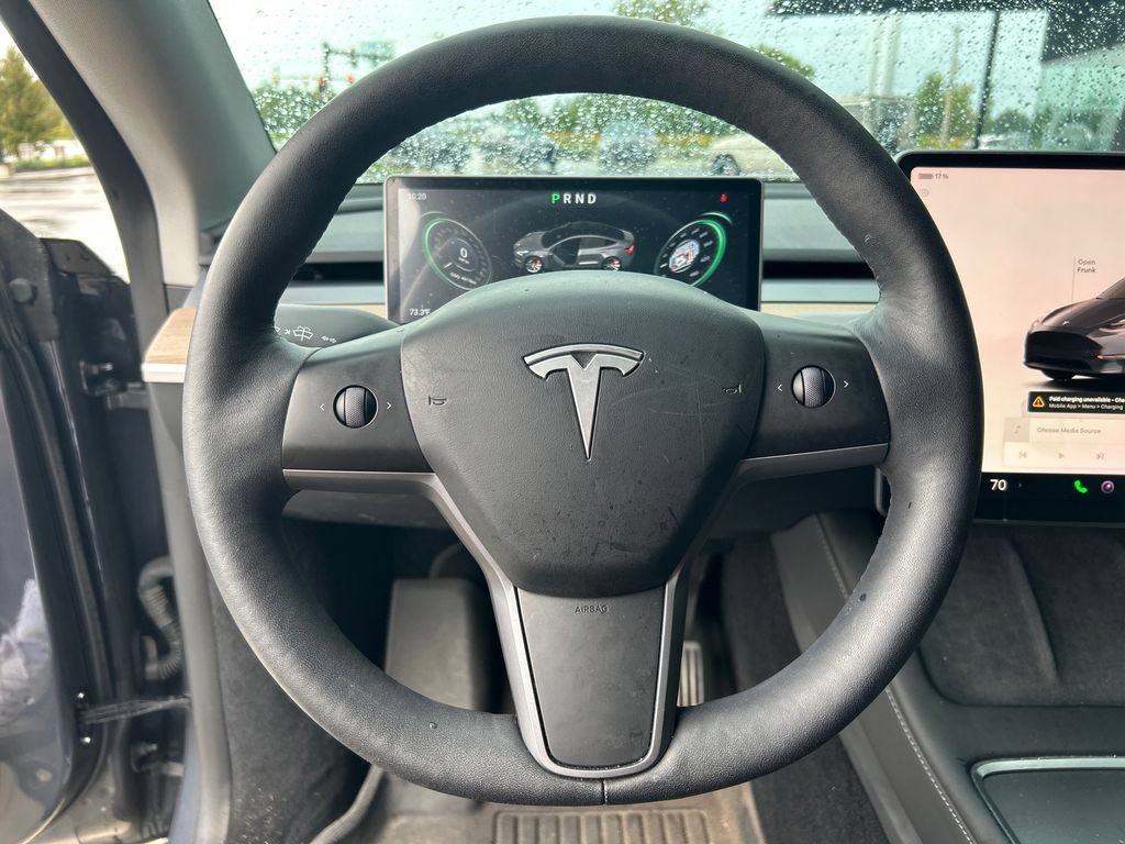 Used 2023 Tesla Model Y AWD image 13