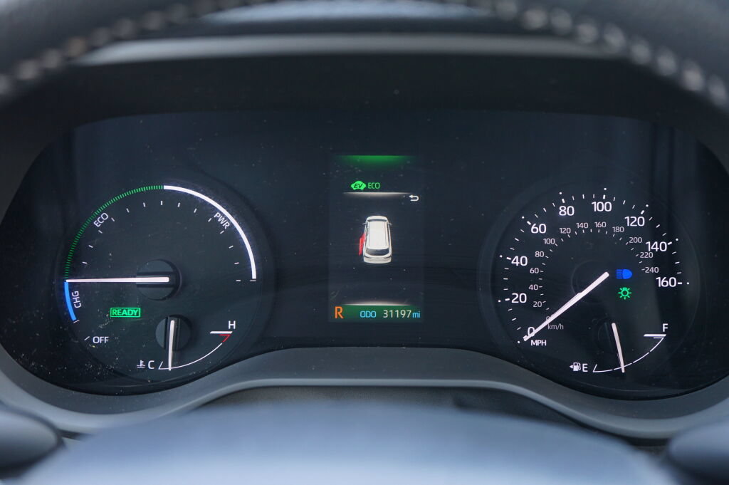 Used 2023 Toyota Sienna XSE AWD/4WD image 30