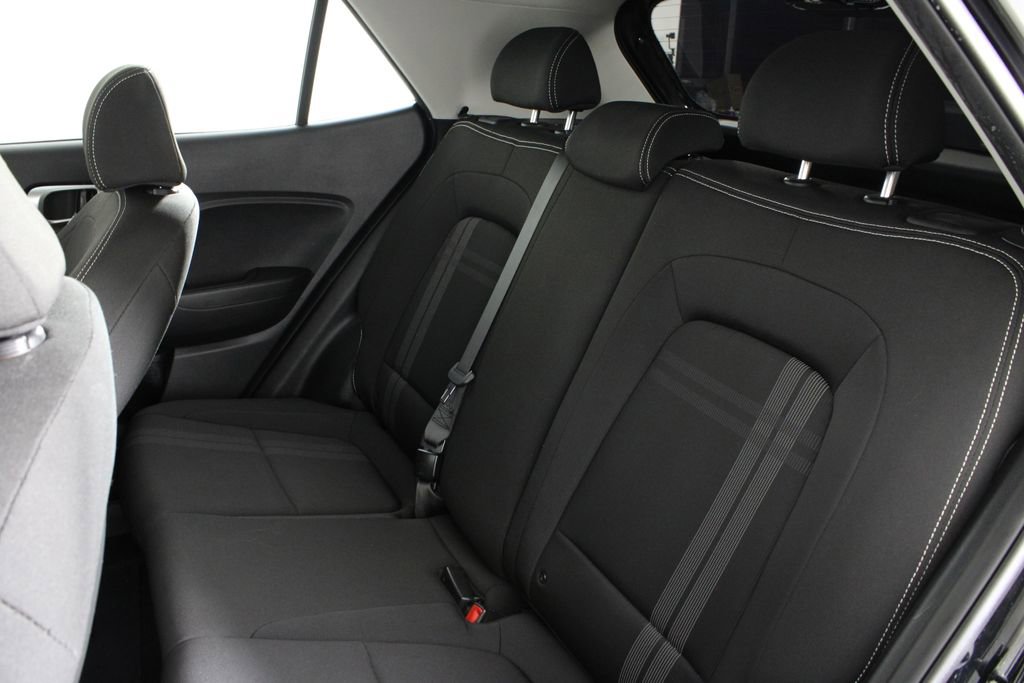 Certified 2024 Hyundai Venue SEL image 19